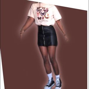 Meet your Posher, Jonique